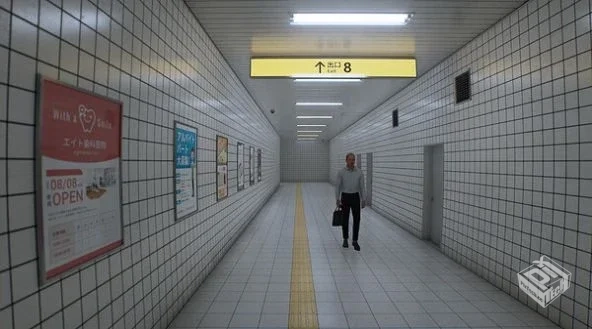 安卓手机游戏《8号出口》